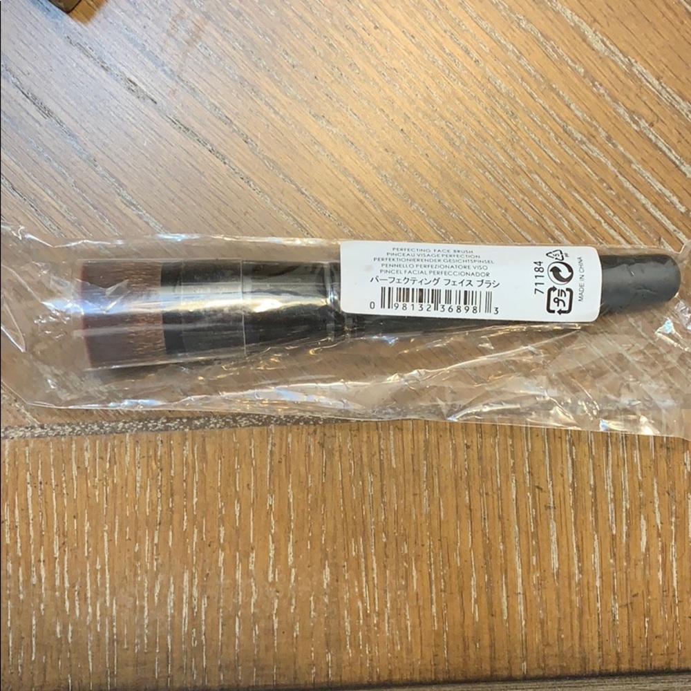 BareMinerals perfecting face brush